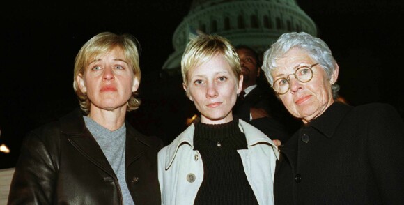Mistet kjæresten i ulykke, og ble tatt av lufta da hun kom ut av skapet. Slik er Ellen DeGeneres' dramatiske fortid